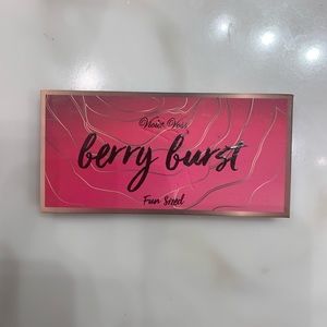 Berry Burst by Violet Voss Eye shadow palette